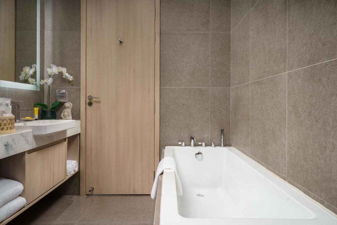 One Eleven Hotel 4*